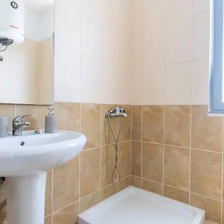 Apartment New - Super Sea View N' Easy Access Himarë