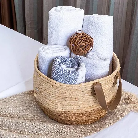 New - Super Sea View N' Easy Access